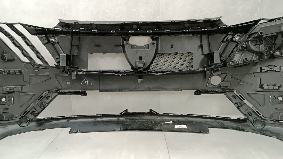 Prednji branik Peugeot 5008 3008 III E-5008 E-3008 23- / + 1x DRL