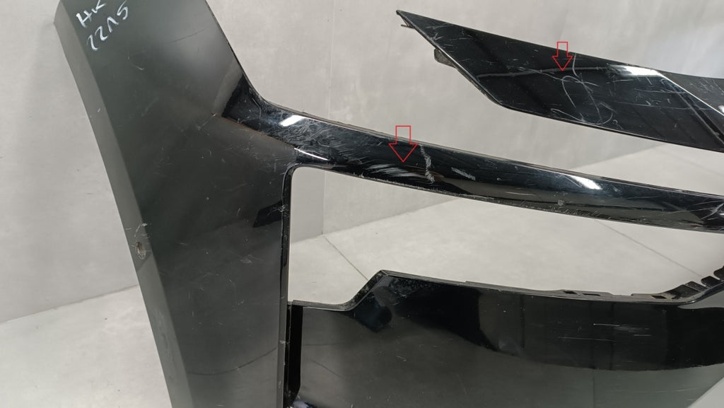 Prednji branik Polestar 4 IV 23-
