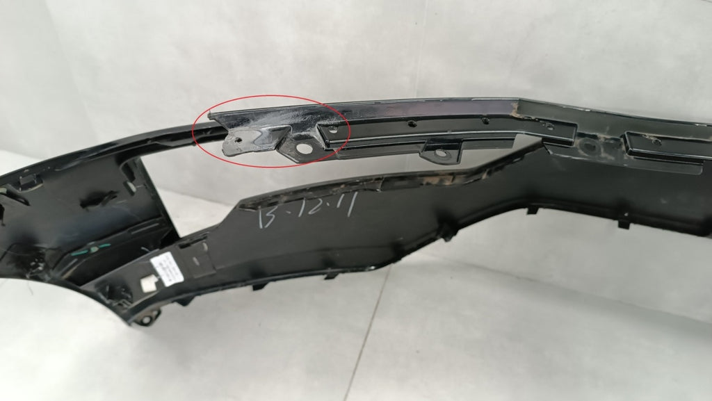 Prednji branik Polestar 4 IV 23-