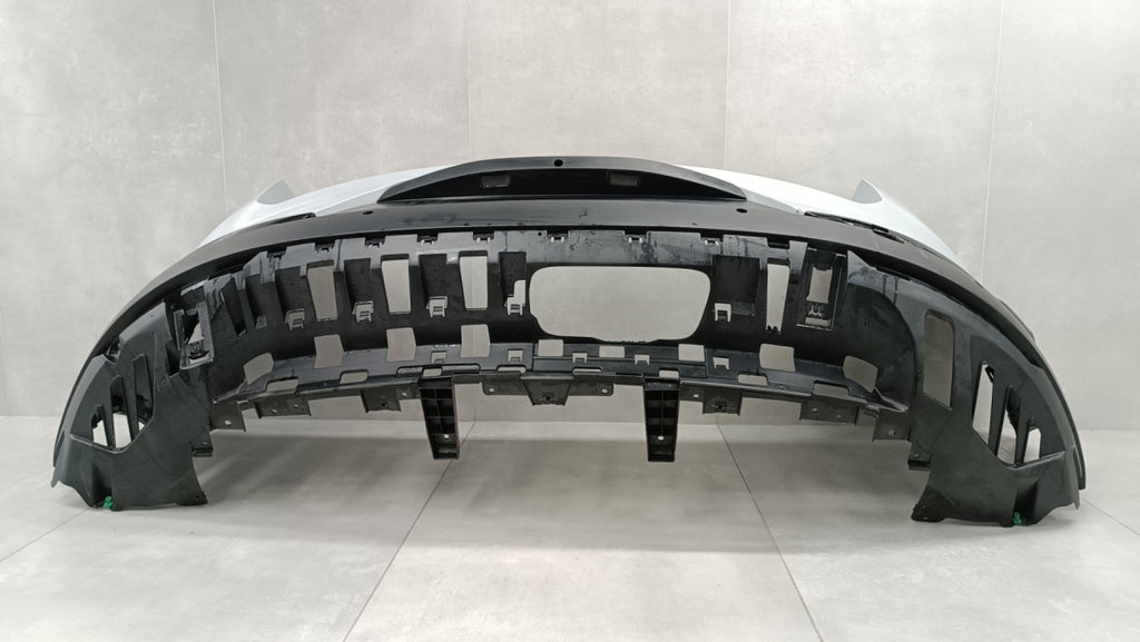 Zadnji branik Polestar 4 IV 23-