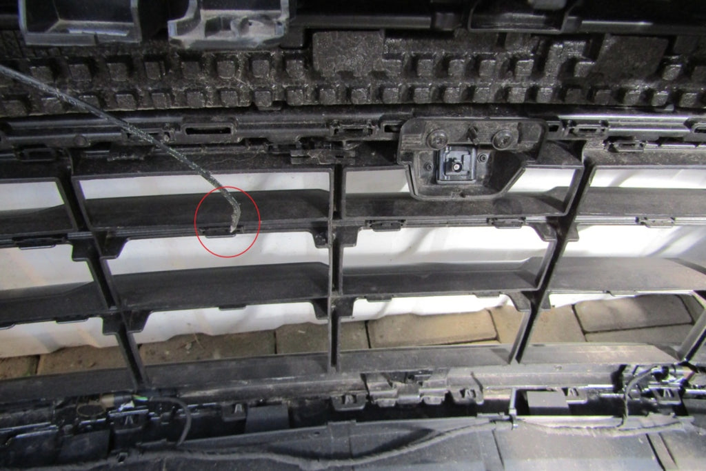 Prednji branik Porsche Cayenne 9Y0 Lift 23-