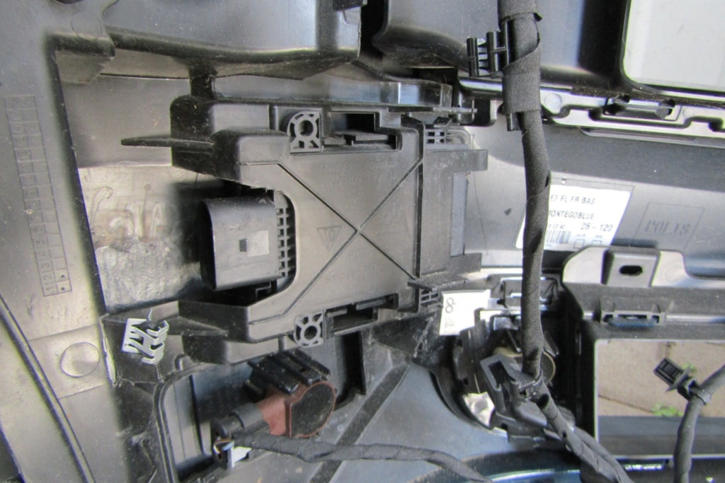 Prednji branik Porsche Cayenne 9Y0 Lift 23-