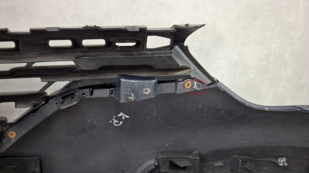 Prednji branik Renault Captur Lift 17-19 / + osłona