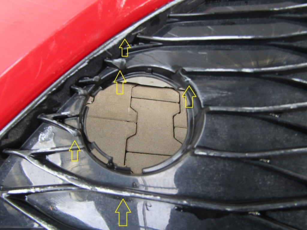 Prednji branik Toyota Yaris 3 III Lift 17-