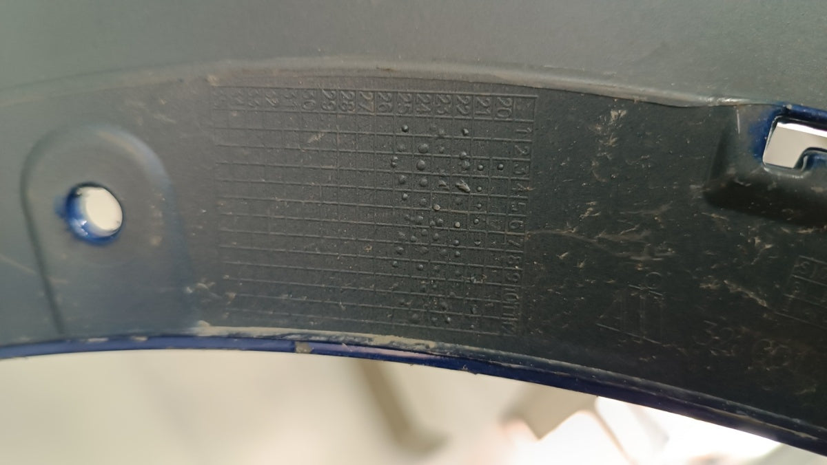 Prednji branik BMW X1 U11 M paket 22-