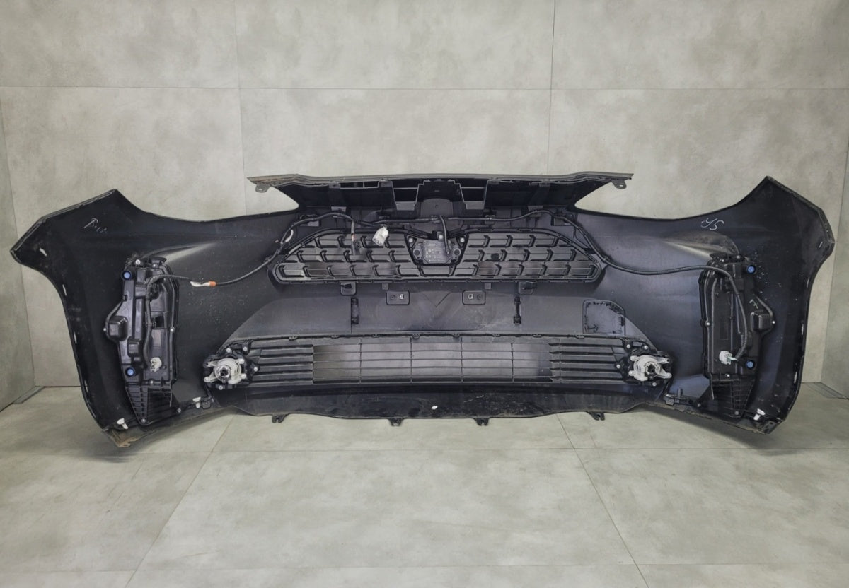 Prednji branik Toyota Yaris Cross 21-