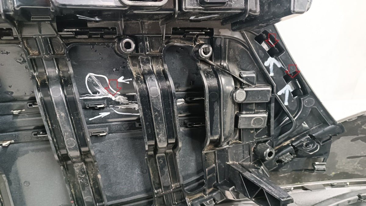 Prednji branik Mercedes EQB W243 AMG 21- /+LED+ ślizgi+wiązka+3PDC