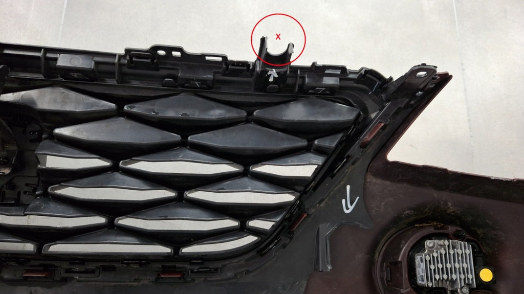 Prednji branik Seat Arona 6F9 LIFT 21-25 / + 2x LED