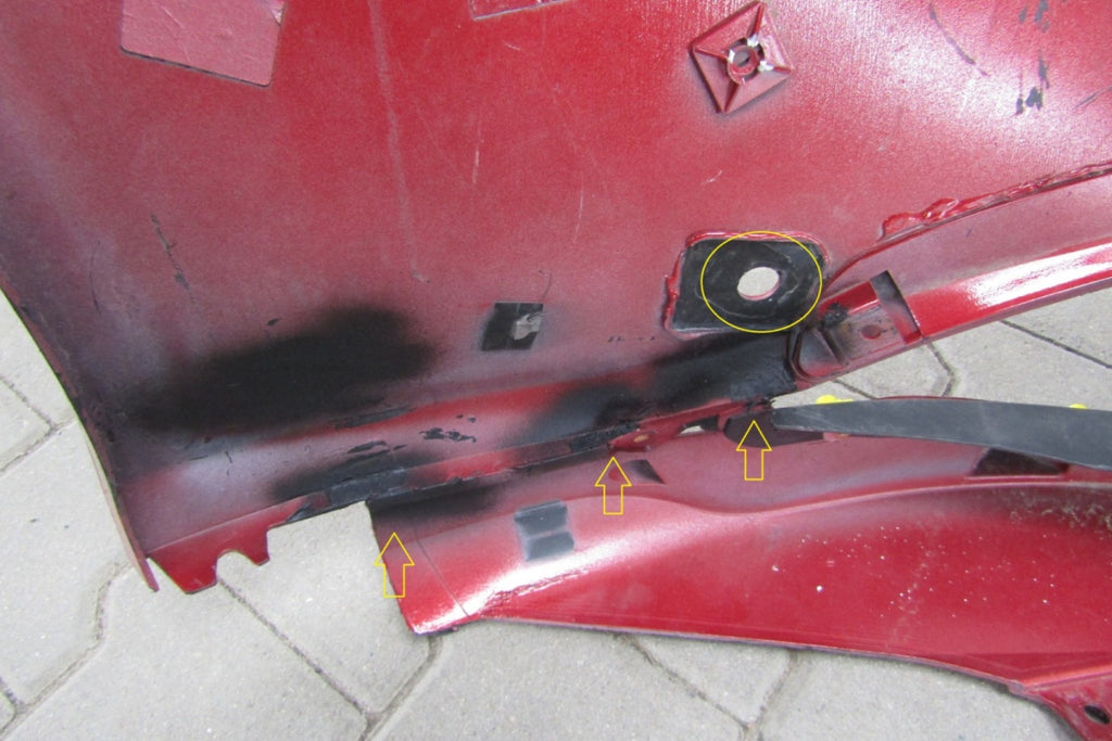 Prednji branik Ferrari Roma 20-
