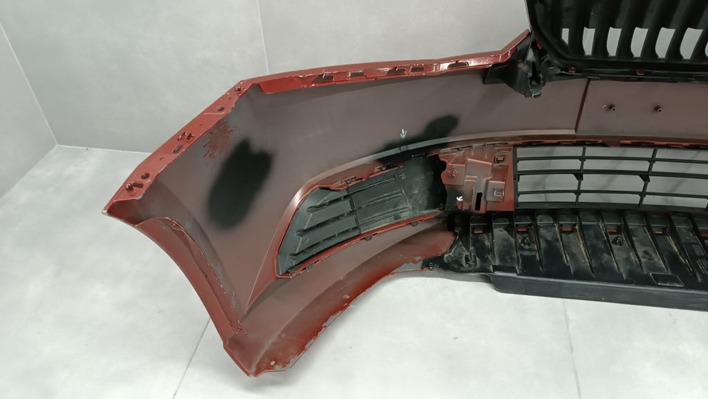 Prednji branik Skoda Fabia 3 III 6V0 14-18 / + osłona
