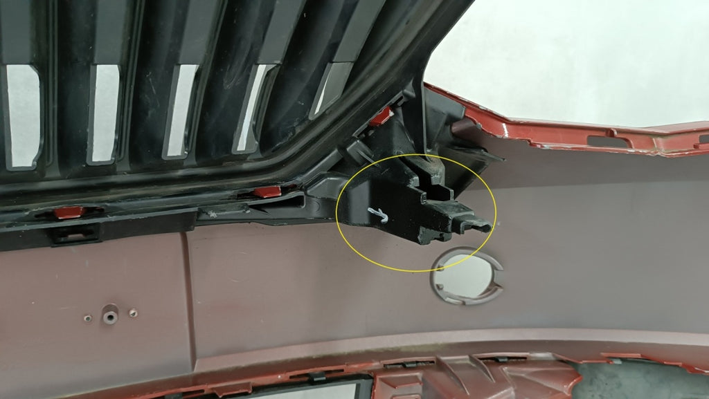 Prednji branik Skoda Fabia 3 III 6V0 14-18 / + osłona