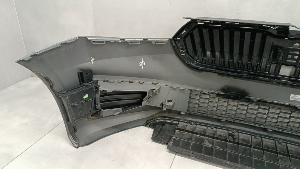 Prednji branik Skoda Fabia IV 4 6VA 21- / + Podłoga