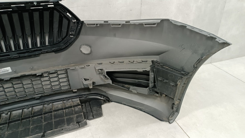 Prednji branik Skoda Fabia IV 4 6VA 21- / + Podłoga