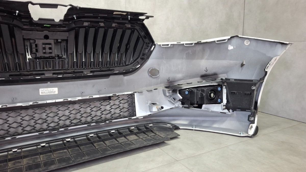 Prednji branik Skoda Fabia IV 4 Monte Carlo 6VA 21- / + halogeny