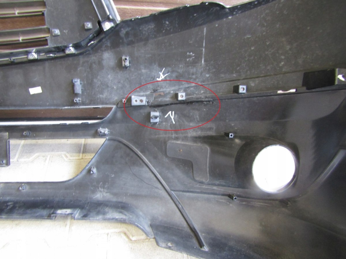 Prednji branik Ssangyong Rodius II 2 13-