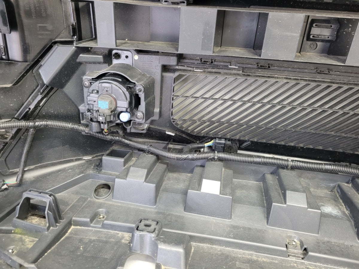 Prednji branik Citroen C3 e-C3 Aircross II 24- / + maglenke + instalacija