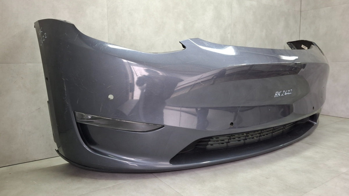Prednji branik Tesla MODEL Y 20- / + osłona + 2 LEDy