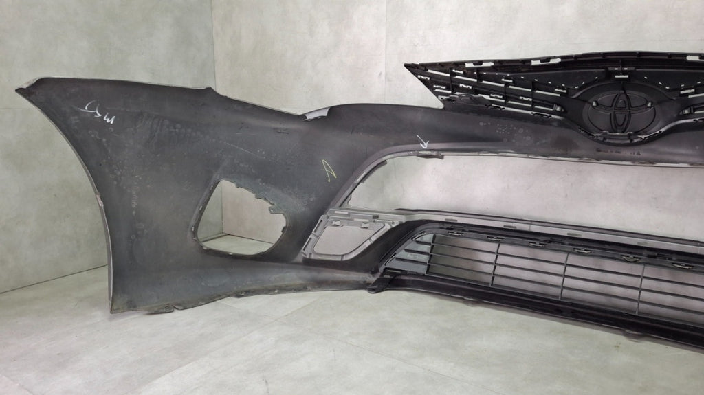 Prednji branik Toyota Avensis 3 III T27 Lift 15-18