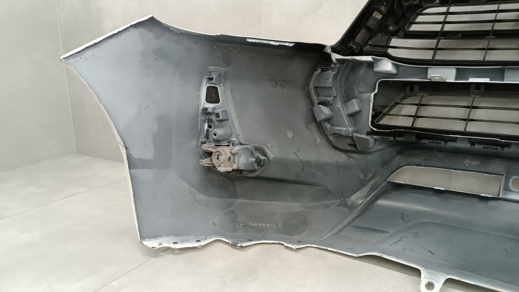 Prednji branik Toyota Hilux 8 VIII LIFT IX 9 20- / + halogeny