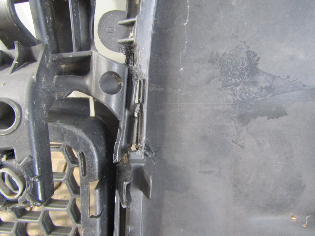Prednji branik VW Touareg I 7L6 Lift 06-10