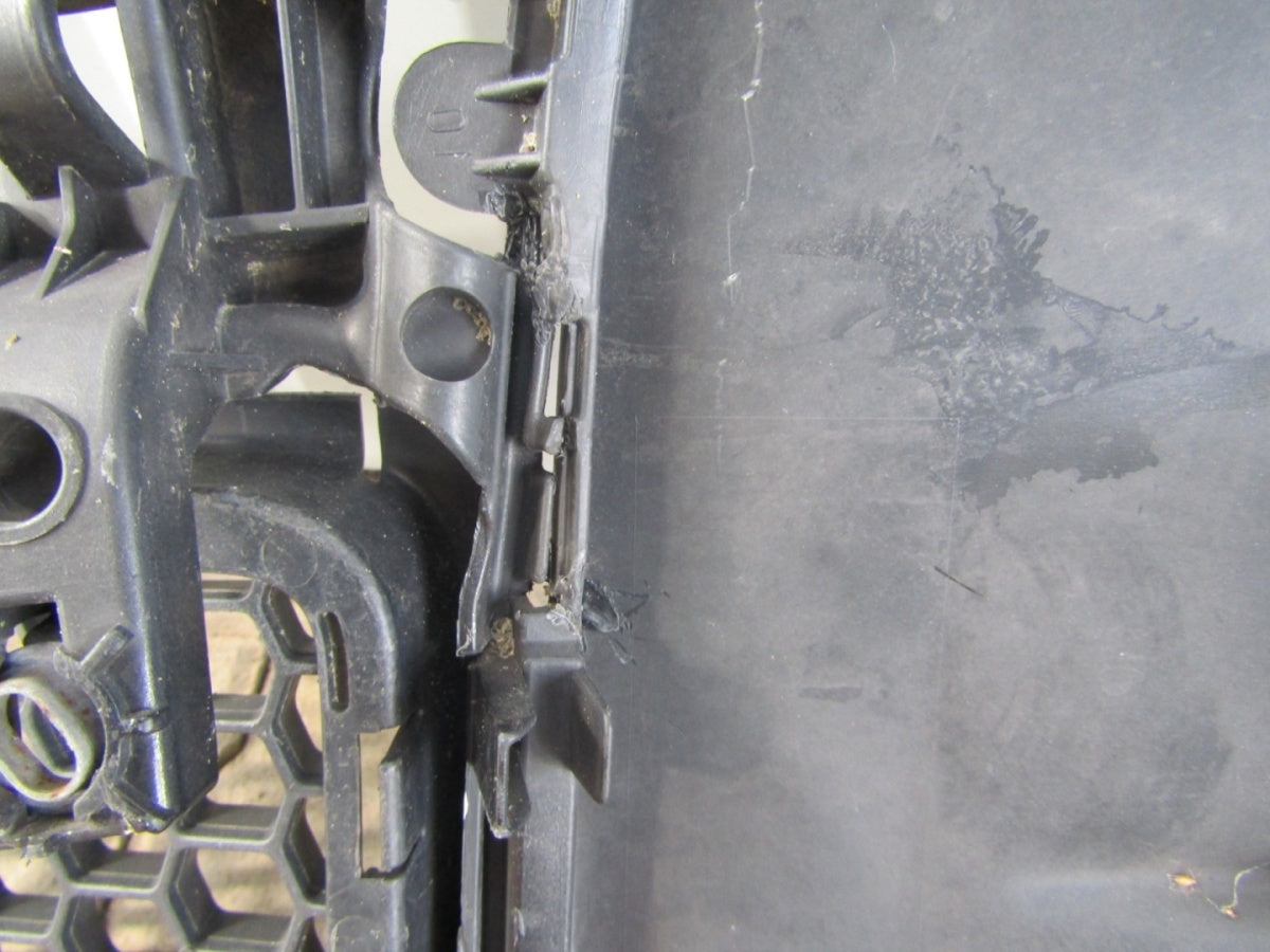 Prednji branik VW Touareg I 7L6 Lift 06-10