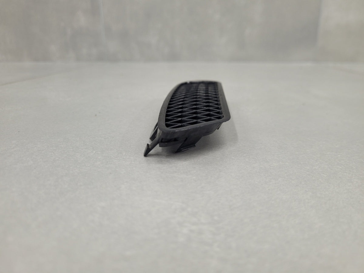 Maska (grill) Zaślepka lajsna lijeva zderzaka zadnja tylnego Vw Volkswagen Scirocco 14-17