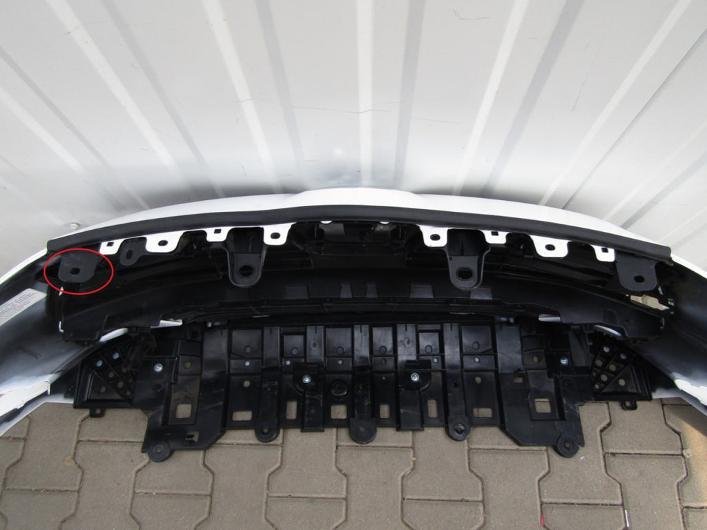 Prednji branik Toyota Yaris 4 IV 20-