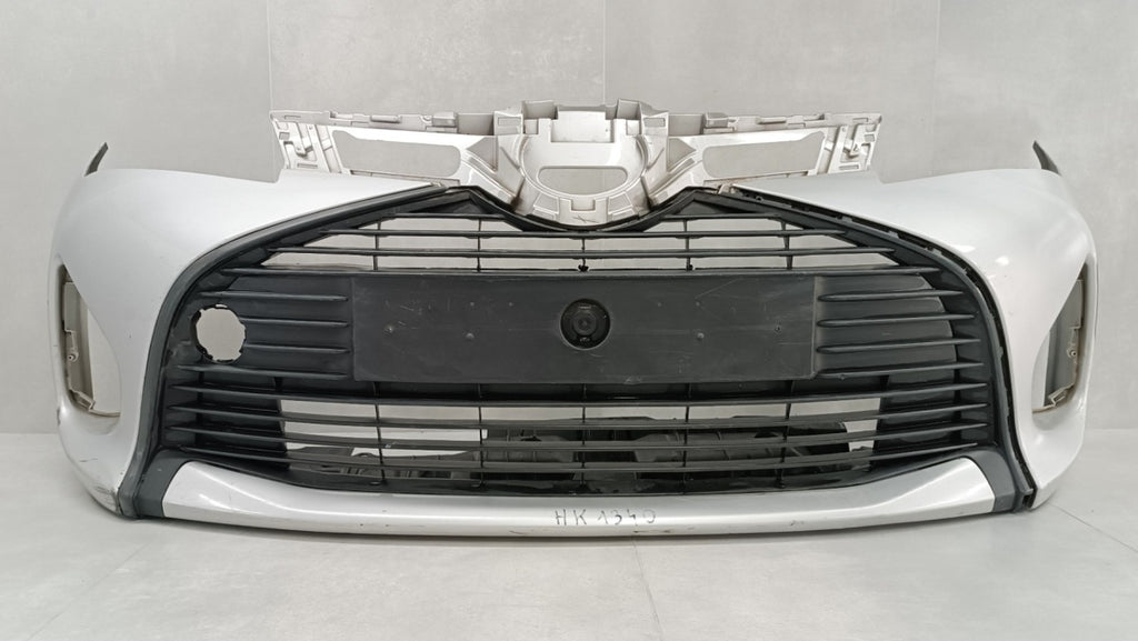 Prednji branik Toyota Yaris 3 III Lift 14-17 / + osłona