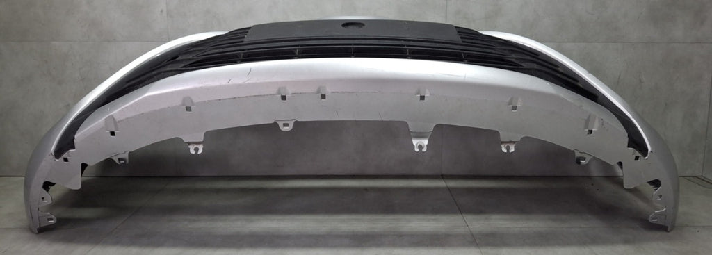 Prednji branik Toyota Yaris 3 III Lift 17-19