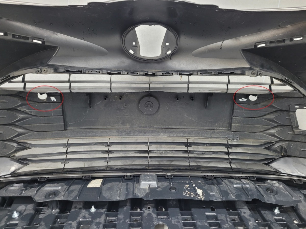 Prednji branik Toyota Yaris 3 III Lift 17-