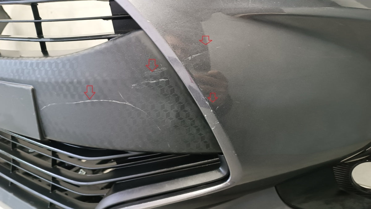 Prednji branik Toyota Yaris 4 IV 20-23 /+ podnica