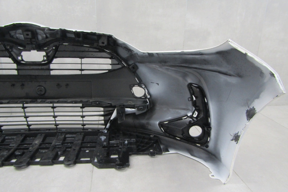 Prednji branik Toyota Yaris 4 IV 20-23