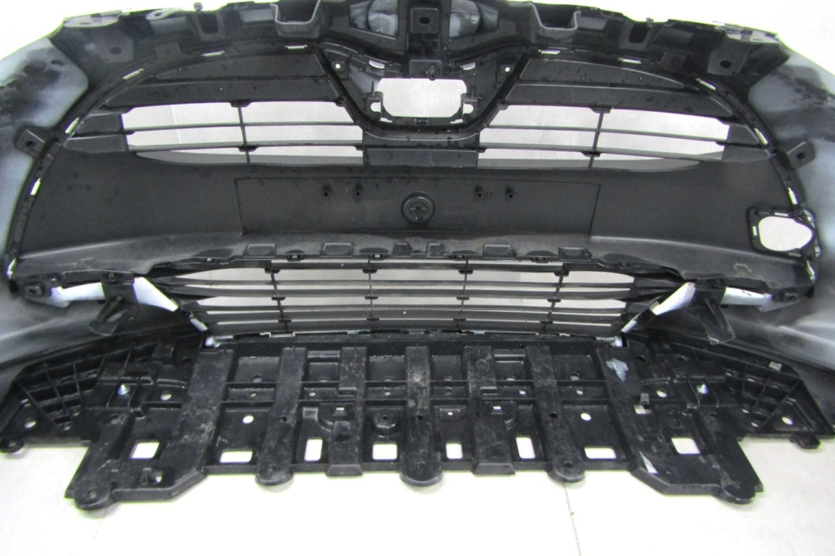 Prednji branik Toyota Yaris 4 IV 20-23