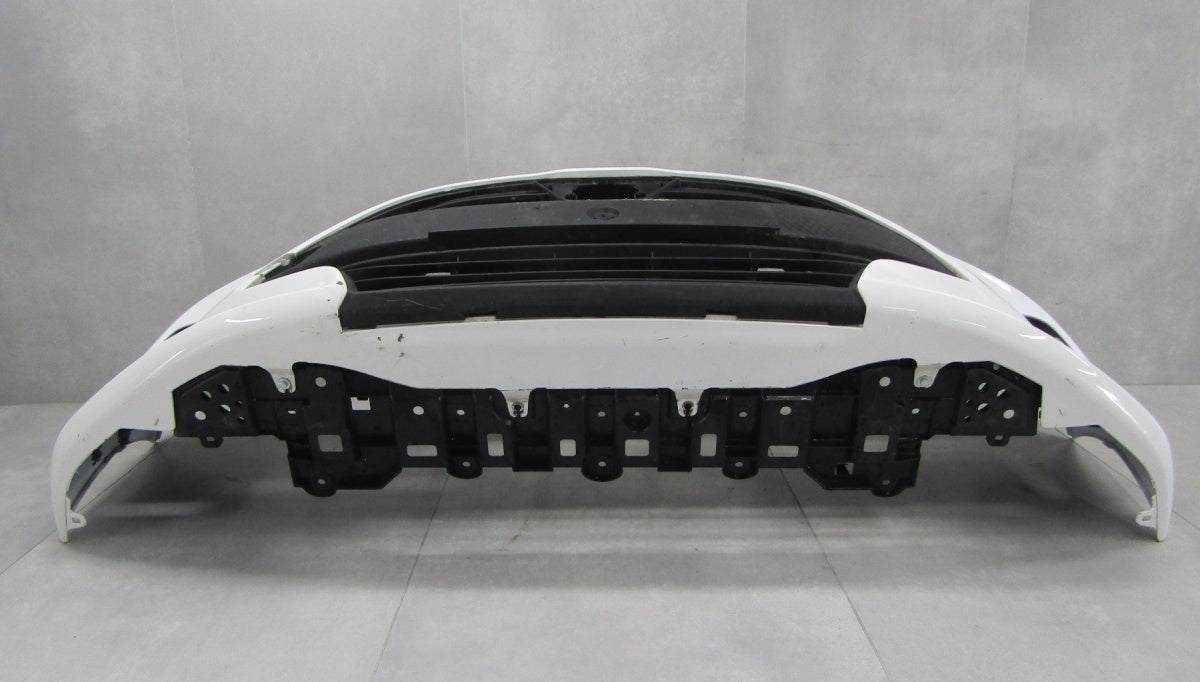 Prednji branik Toyota Yaris 4 IV 20-23