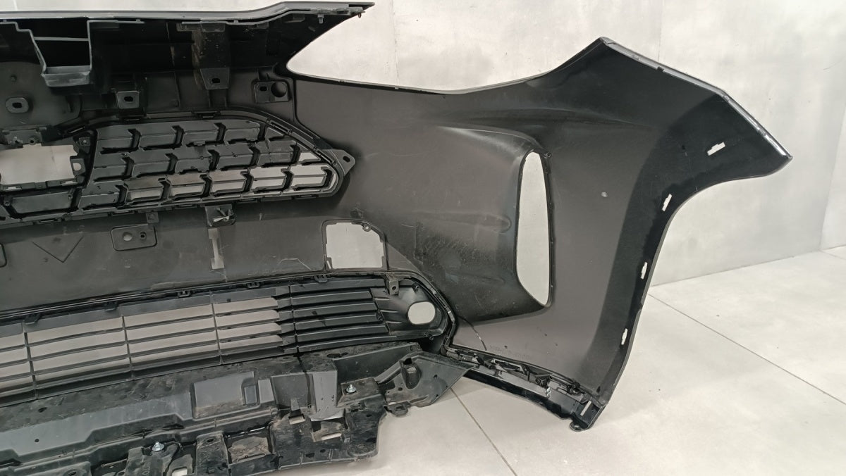 Prednji branik Toyota Yaris Cross 21-