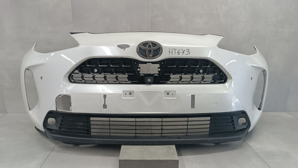 Prednji branik Toyota Yaris Cross 21-