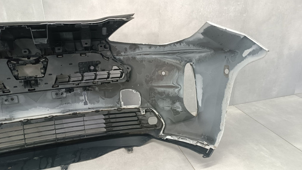Prednji branik Toyota Yaris Cross 21-