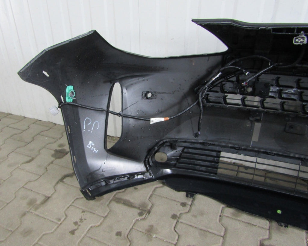 Prednji branik Toyota Yaris Cross 21-