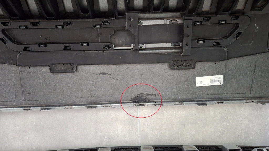 Prednji branik VW ID3 ID.3 10A Lift 23- / + wzmocnienie + osłona