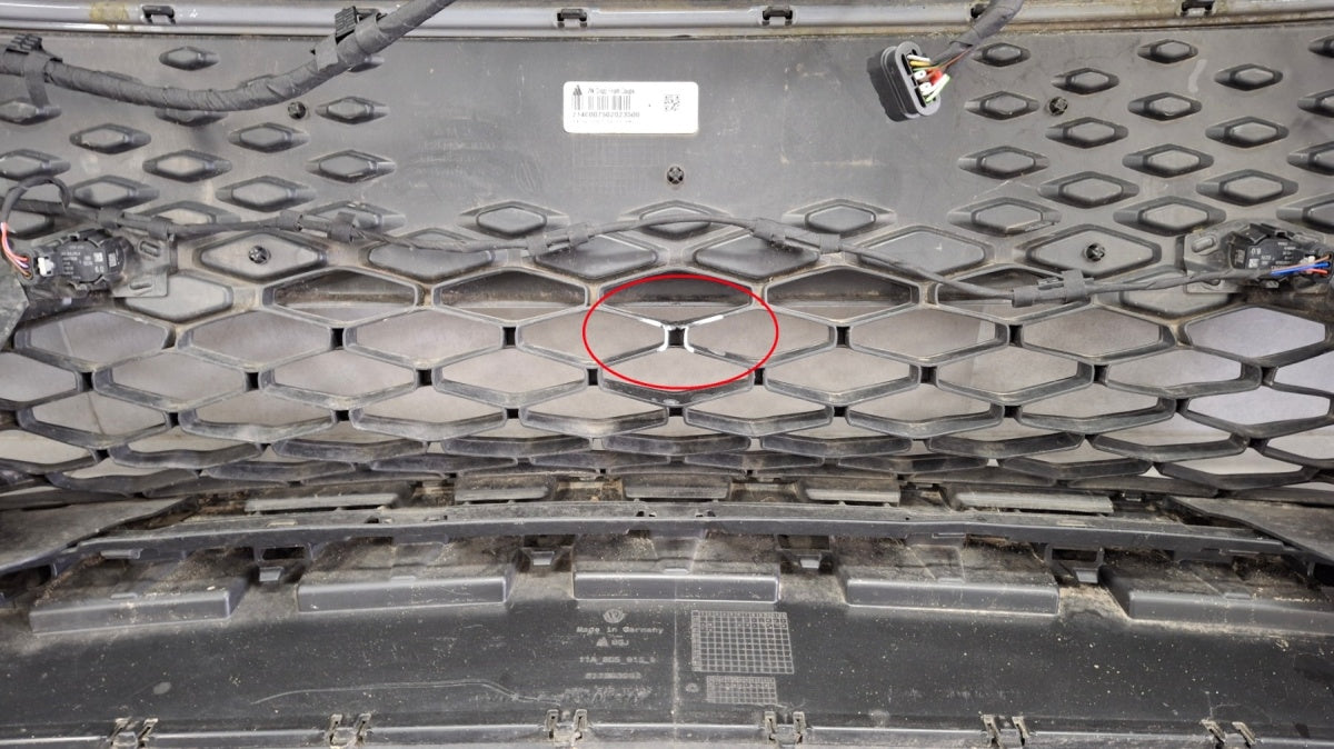 Prednji branik Volkswagen VW ID5 ID.5 ID 5 11E 22- / + PDC + LEDY