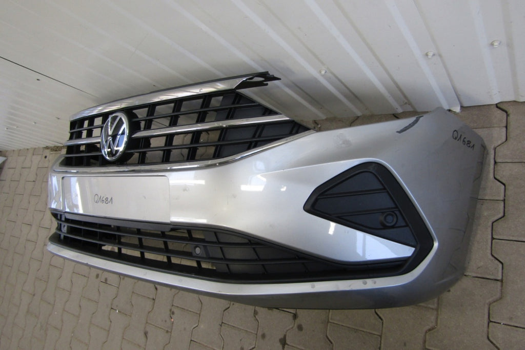 Prednji branik VW Polo 6n5 Sedan 20-