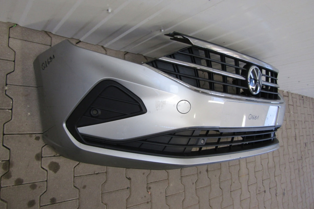 Prednji branik VW Polo 6n5 Sedan 20-
