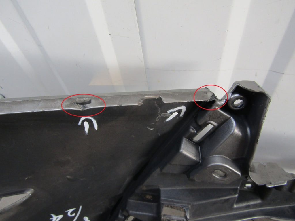 Prednji branik Lexus LX570 LX 570 Lift 15-