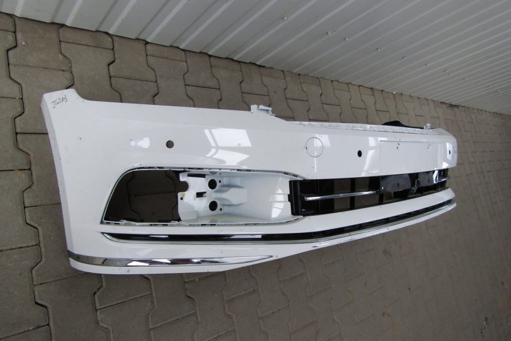 Prednji branik Volkswagen Phideon 3ED 16-