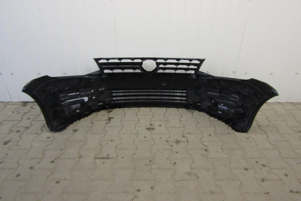 Prednji branik VW Caddy 2K5 Lift 15-