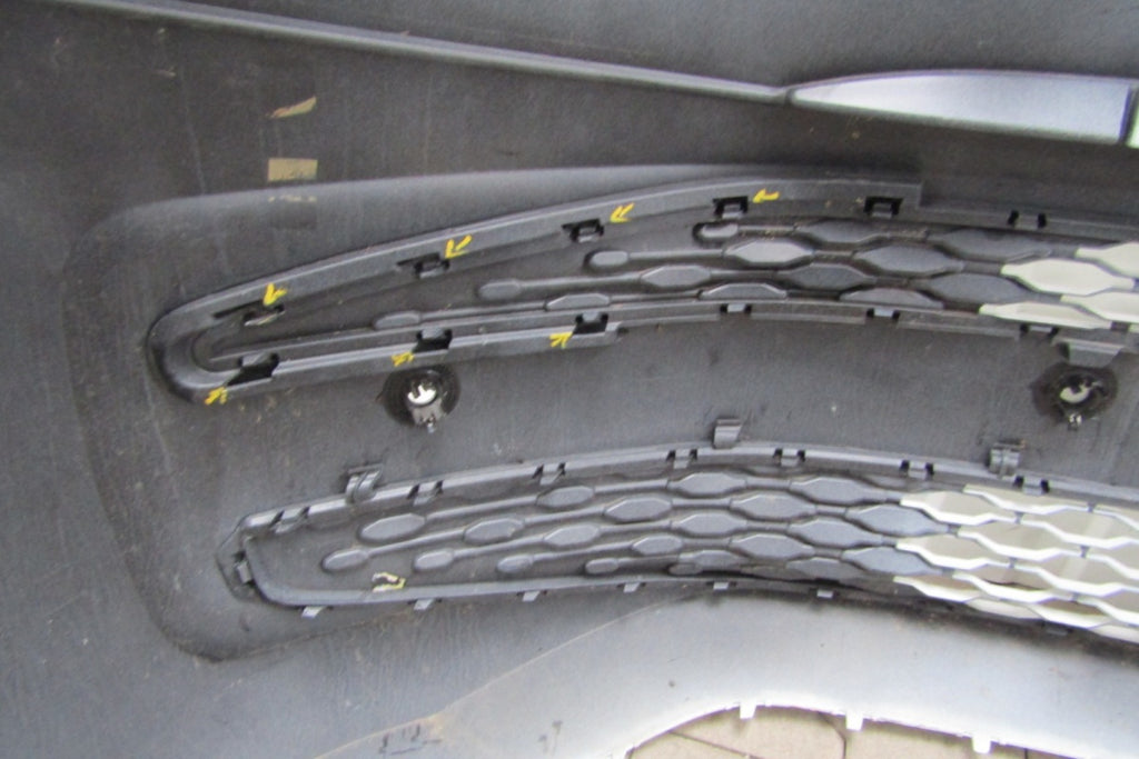 Prednji branik VW Transporter Multivan T7 7T0 21-