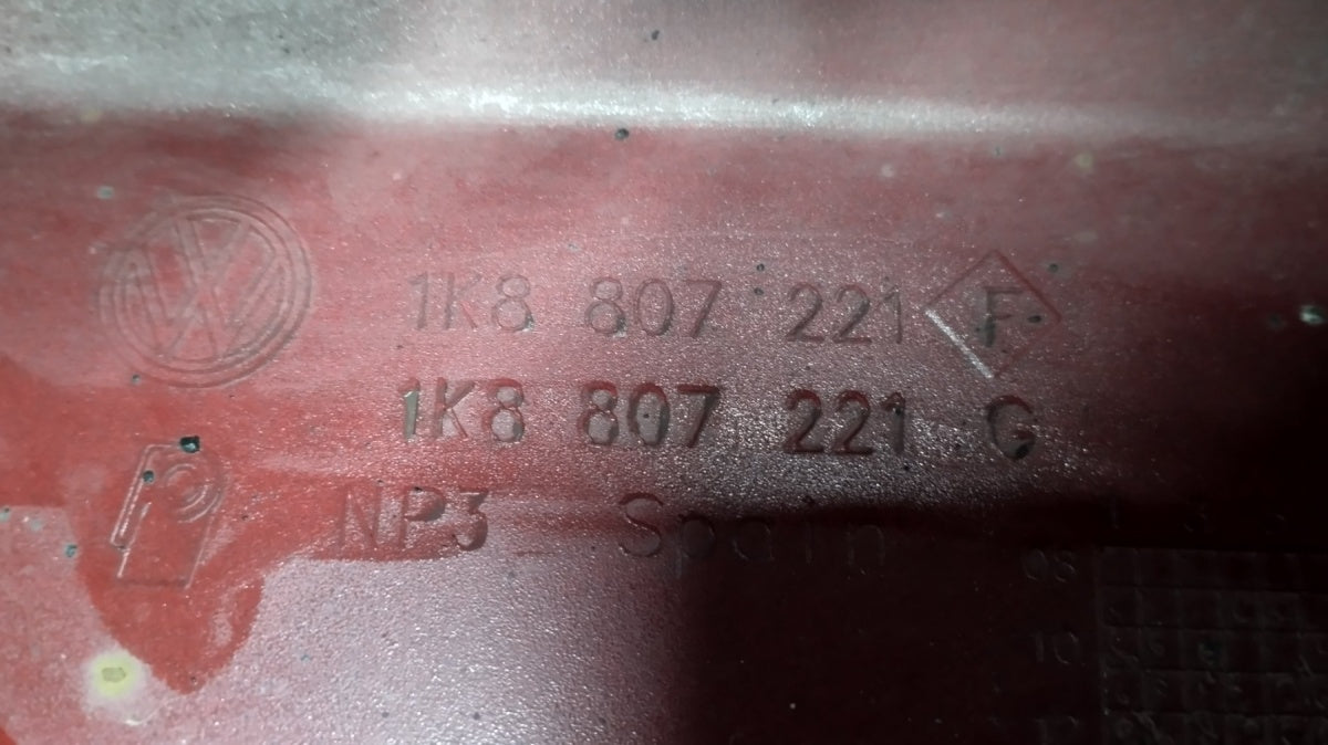 Prednji branik VW Volkswagen Scirocco III 1K8 08-14 / PŁYTA