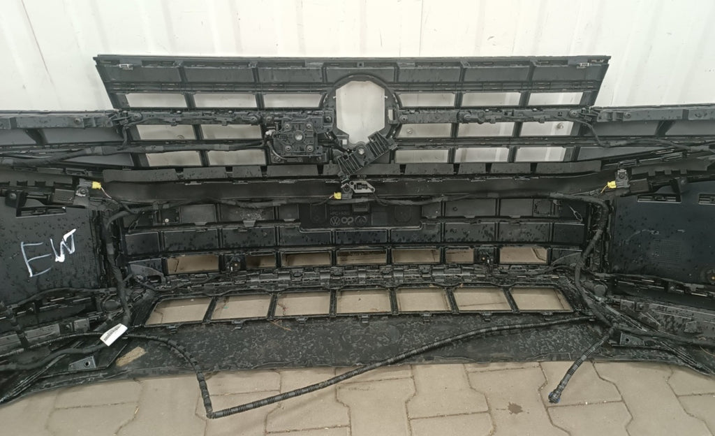 Prednji branik VW Volkswagen Touareg 760 Lift 23-