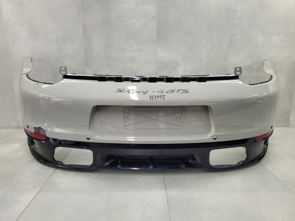 Zadnji branik Porsche 911 992 GTS 19-24