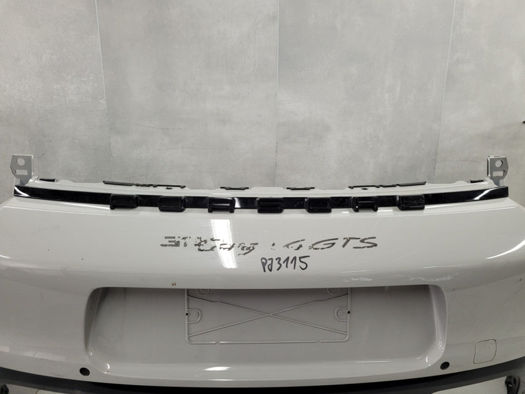Zadnji branik Porsche 911 992 GTS 19-24